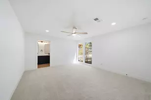 13946 Dolphin Dr, Willis, TX 77318 - Photo 19