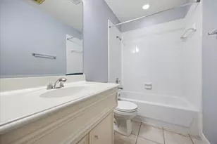 1026 Van Buren St, Houston, TX 77019 - Photo 15
