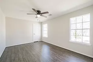 502 Lee Shore Ln, Houston, TX 77079 - Photo 21