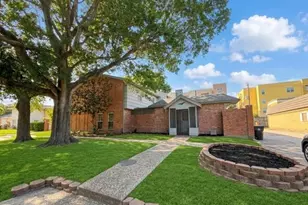 1789 Saxony Ln, Houston, TX 77058 - Photo 15