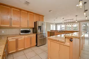 9614 Val Verde St, Houston, TX 77063 - Photo 9