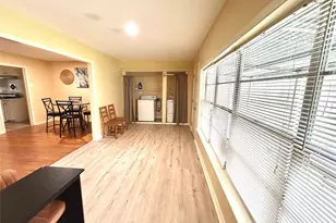 4046 Woodfin St, Houston, TX 77025 - Photo 13