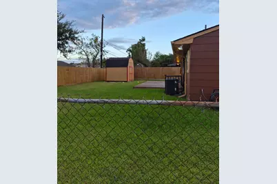12603 S Coast Drive, Houston, TX 77047 - Photo 7