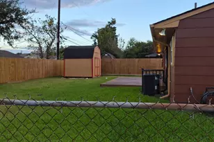 12603 S Coast Dr, Houston, TX 77047 - Photo 7