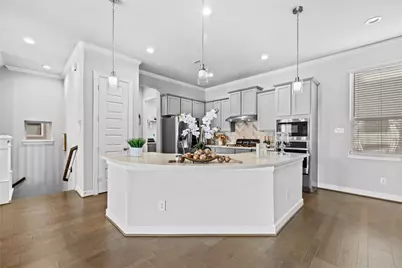 4007 Centre Valley Lane, Houston, TX 77043 - Photo 17