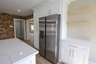 136 Talisman Street, Lake Jackson, TX 77566 - Photo 23