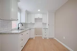 2516 Craigmont St, Houston, TX 77023 - Photo 7