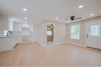 2516 Craigmont Street, Houston, TX 77023 - Photo 5