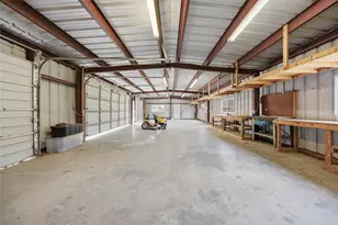 1017 Buescher Rd, Columbus, TX 78934 - Photo 29