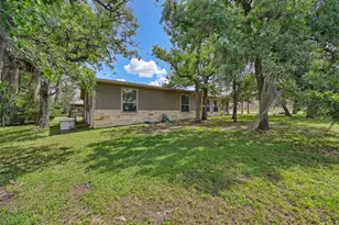 1017 Buescher Rd, Columbus, TX 78934 - Photo 35