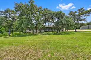 1017 Buescher Rd, Columbus, TX 78934 - Photo 3