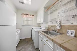 1017 Buescher Rd, Columbus, TX 78934 - Photo 25