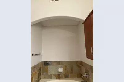 1901 Post Oak Boulevard #1105, Houston, TX 77056 - Photo 25