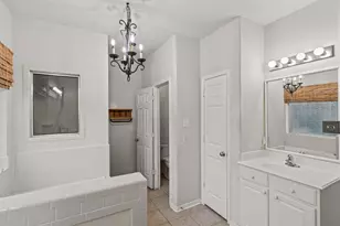 3811 Houston Lake Dr, Pearland, TX 77581 - Photo 25