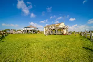 10411 Wern Rd, Galveston, TX 77554 - Photo 37