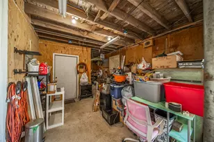 10411 Wern Rd, Galveston, TX 77554 - Photo 33