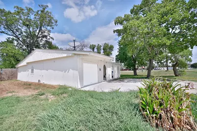 575 Pecan Drive, Houston, TX 77587 - Photo 3