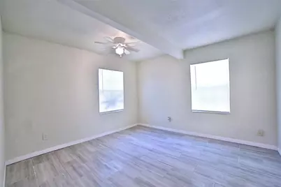575 Pecan Drive, Houston, TX 77587 - Photo 11
