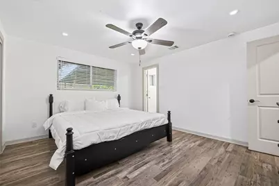5803 Greencraig Drive, Houston, TX 77035 - Photo 13