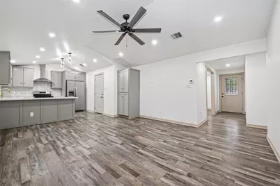 5803 Greencraig Drive, Houston, TX 77035 - Photo 5