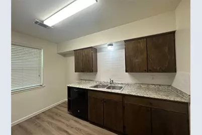 5919 Ludington Drive, Houston, TX 77035 - Photo 7