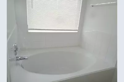 9503 Wyatt Oak Ln, Houston, TX 77044 - Photo 27