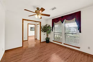 8135 Glenbrook Dr, Houston, TX 77017 - Photo 11