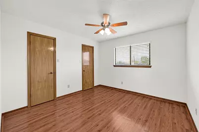 8135 Glenbrook Drive, Houston, TX 77017 - Photo 29