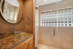2406 Tannehill Dr, Houston, TX 77008 - Photo 19