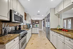 2406 Tannehill Dr, Houston, TX 77008 - Photo 11