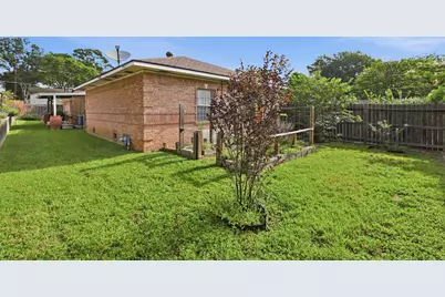 1002 Washington Street, Brenham, TX 77833 - Photo 17