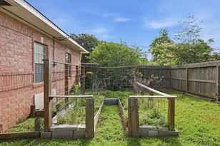 1002 Washington St, Brenham, TX 77833 - Photo 15