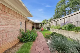 1002 Washington St, Brenham, TX 77833 - Photo 23