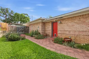 1002 Washington St, Brenham, TX 77833 - Photo 19