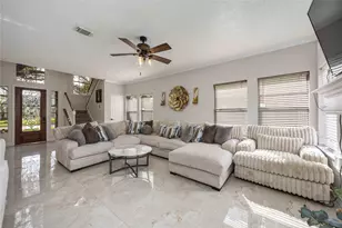 414 Welford Ln, Highlands, TX 77562 - Photo 3