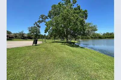 301 Winding Oak Lane S, League City, TX 77573 - Photo 39