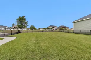 10887 Decatur St, Willis, TX 77318 - Photo 45
