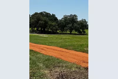 427 Knezek Road N, Flatonia, TX 78941 - Photo 5