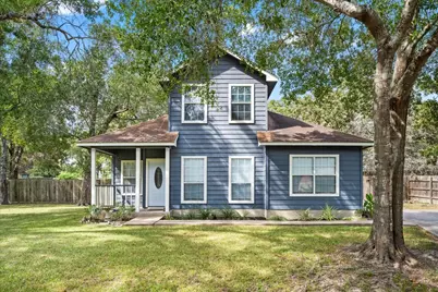 301 Buckeye Trail, La Grange, TX 78945 - Photo 1