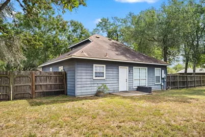 301 Buckeye Trail, La Grange, TX 78945 - Photo 21