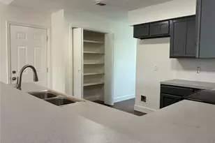 17034 Coachmaker Dr, Friendswood, TX 77546 - Photo 11