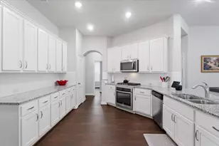 2073 Brookmont Dr, Conroe, TX 77301 - Photo 13