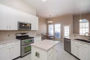 15306 Park Glen Dr, Sugar Land, TX 77498 - Photo 7