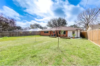 6026 Clarewood Drive, Houston, TX 77081 - Photo 29