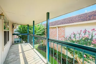 845 Augusta Dr, Houston, TX 77057 - Photo 13