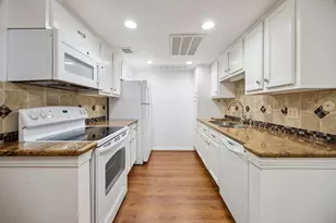 845 Augusta Dr, Houston, TX 77057 - Photo 3