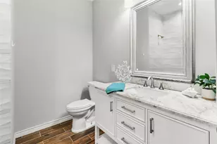 507 E Foley St, Alvin, TX 77511 - Photo 19