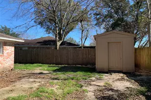 13611 Elm Ct, Sugar Land, TX 77498 - Photo 23