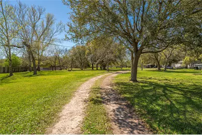 6009 Terrebonne Road, Hitchcock, TX 77563 - Photo 7