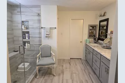 10727 Kitty Brook Drive, Houston, TX 77071 - Photo 13